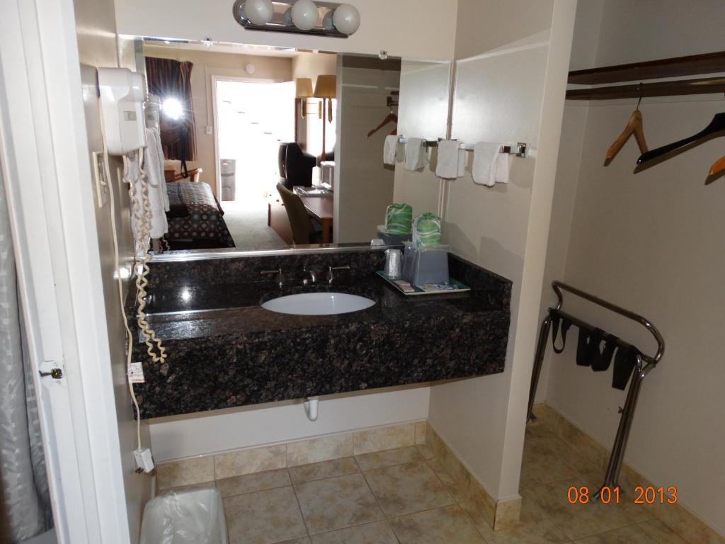 Brookfield Colony Motel חדר תמונה