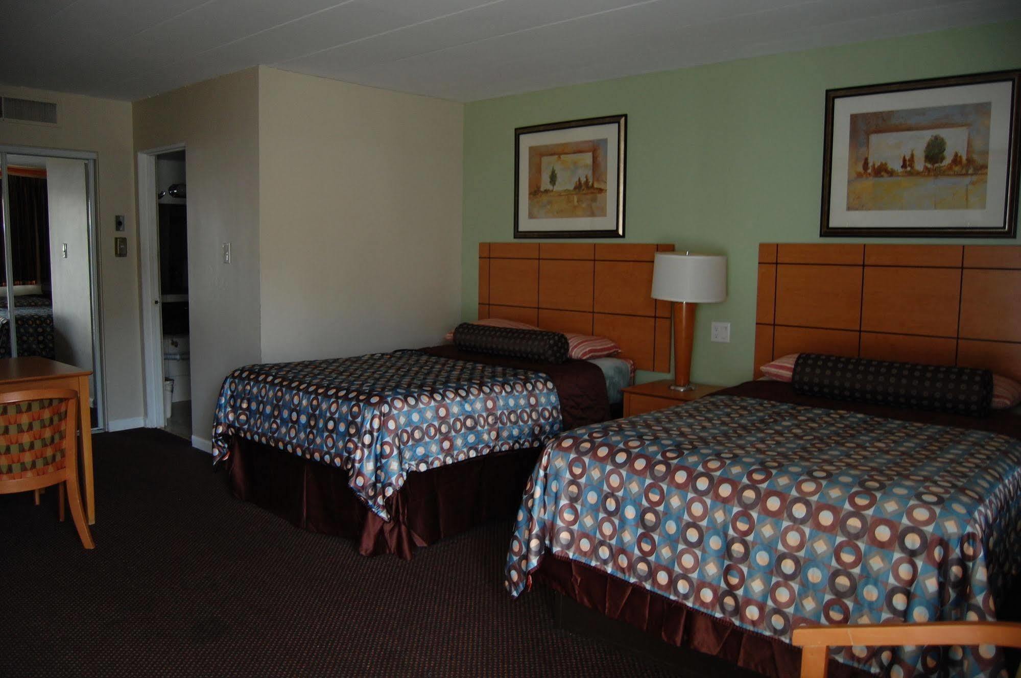 Brookfield Colony Motel מראה חיצוני תמונה
